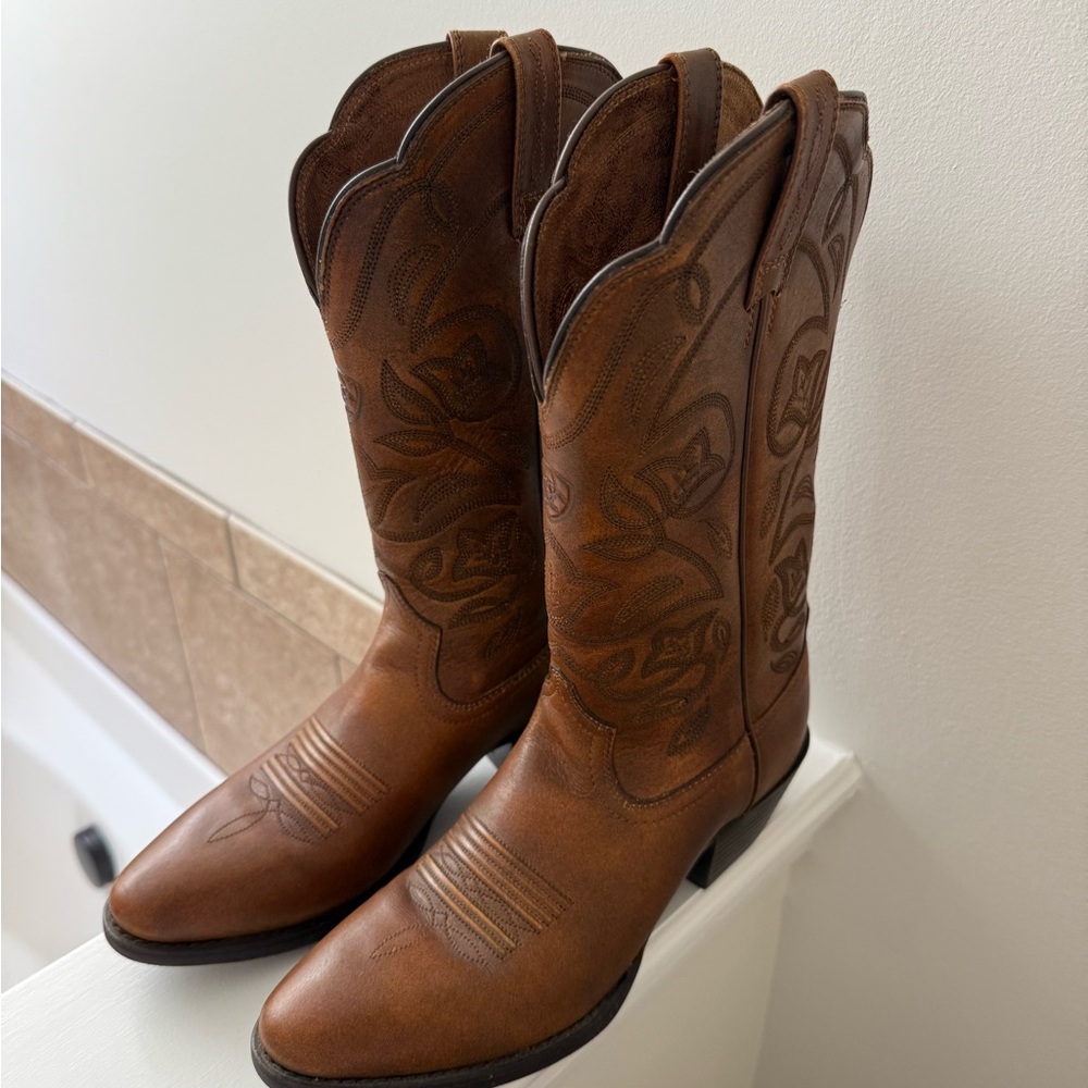Ariat Chestnut Western Boots